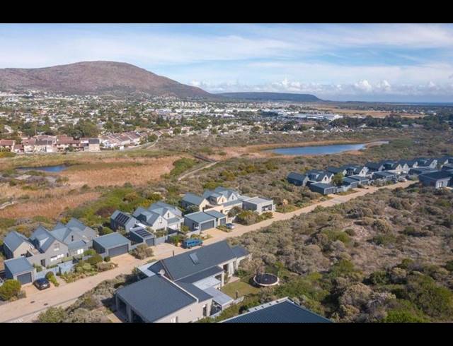 4 BEDROOM HOUSE FOR SALE IN CROFTERS VALLEY